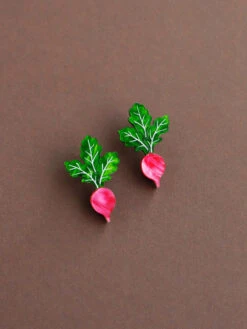 Radish Studs -Wolf & Moon 98b39391 d58b 44cb bb63 9e08dd21417e