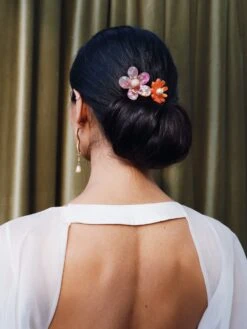 Wolf & Moon Blossom Hair Comb 15 Wolf & Moon Blossom Hair Comb -Wolf & Moon blossom comb pink speckle model 1