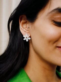 Wolf & Moon Caia Studs In Water Lily 13 Wolf & Moon Caia Studs In Water Lily -Wolf & Moon caia studs offwhite model 3