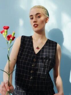 Wolf & Moon Carnation Necklace In Red/Pink -Wolf & Moon carnation necklace red model 1