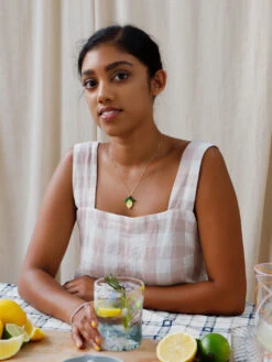 Mini Lemon Ii Necklace -Wolf & Moon cb2b72c7 b4bb 4206 a88f bd841807ffe6