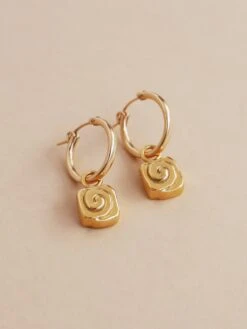 Wolf & Moon Cinnamon Bun Hoops 15 Wolf & Moon Cinnamon Bun Hoops -Wolf & Moon cinnamonbun hoops gold lifestyle 2