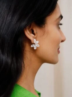 Wolf & Moon Connie Hoops In Water Lily -Wolf & Moon connie hoops offwhite model 2