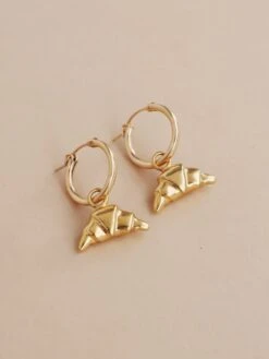 Wolf & Moon Croissant Hoops -Wolf & Moon croissant hoops gold lifestyle 2