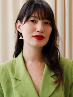 Wolf & Moon Croissant Hoops -Wolf & Moon croissant hoops gold model 1