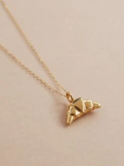 Wolf & Moon Croissant Necklace -Wolf & Moon croissant necklace gold lifestyle 2