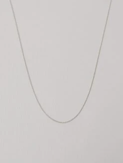 Wolf & Moon Fine Curb Chain 21 Wolf & Moon Fine Curb Chain -Wolf & Moon curb chain front