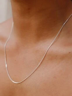 Wolf & Moon Fine Curb Chain 14 Wolf & Moon Fine Curb Chain -Wolf & Moon curb silver 45cm model 3