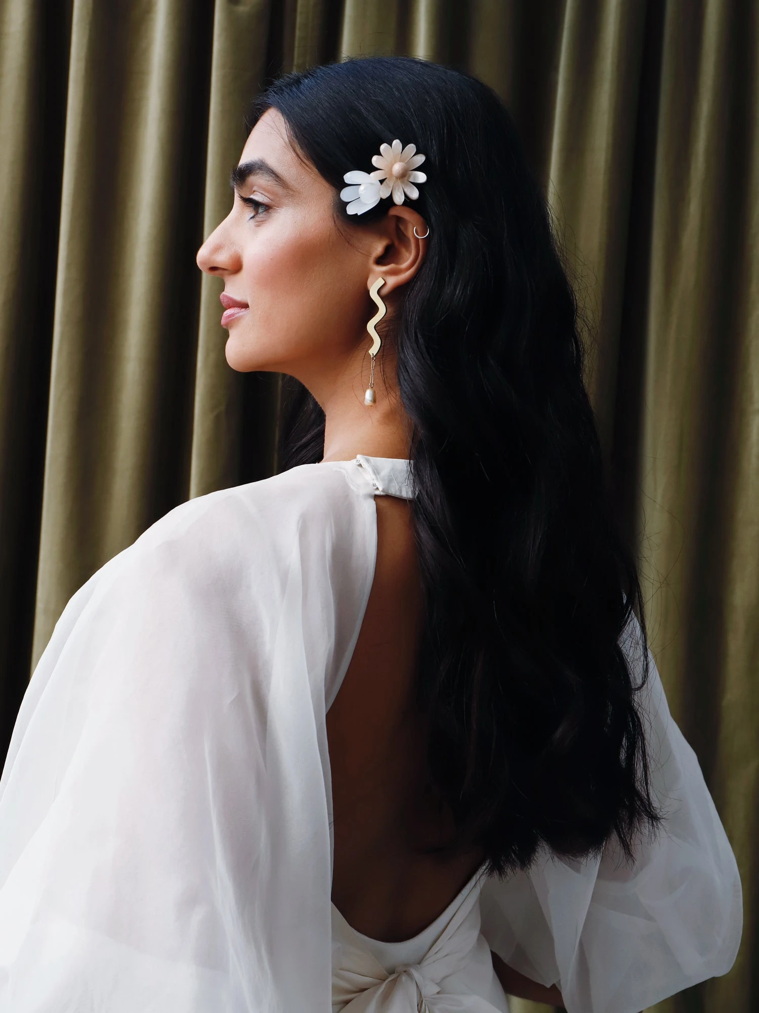 Wolf & Moon Double Daisy Hair Comb 4 Wolf & Moon Double Daisy Hair Comb - Image 2