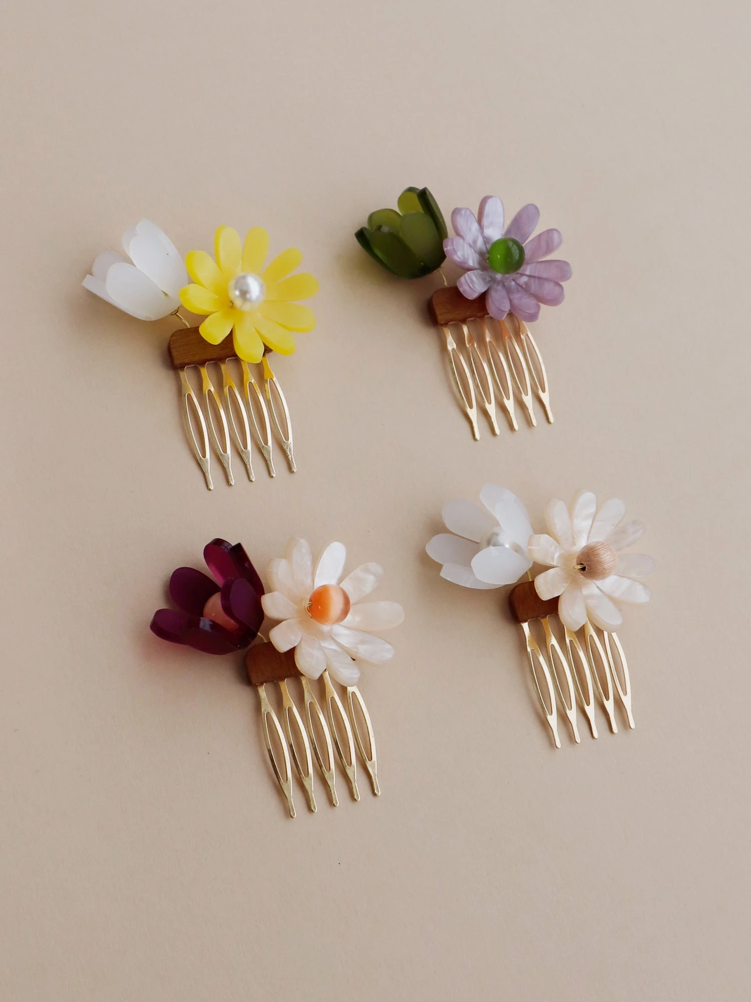 Wolf & Moon Double Daisy Hair Comb 12 Wolf & Moon Double Daisy Hair Comb - Image 10