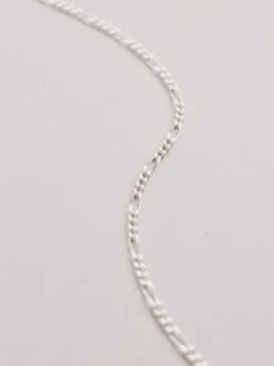 Wolf & Moon Sterling Silver Figaro Chain -Wolf & Moon figaro chain silver 3