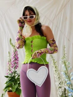 Wolf & Moon Heart Bag In White 18 Wolf & Moon Heart Bag In White -Wolf & Moon heart bag white model 3