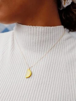 Wolf & Moon Lemon Slice Necklace -Wolf & Moon lemon slice necklace model 3
