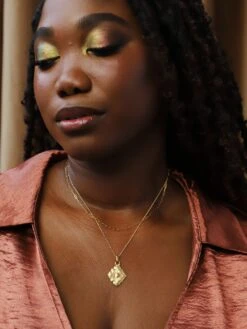 Wolf & Moon Zodiac Necklace - Gold 22 Wolf & Moon Zodiac Necklace - Gold -Wolf & Moon leo necklace gold model 3