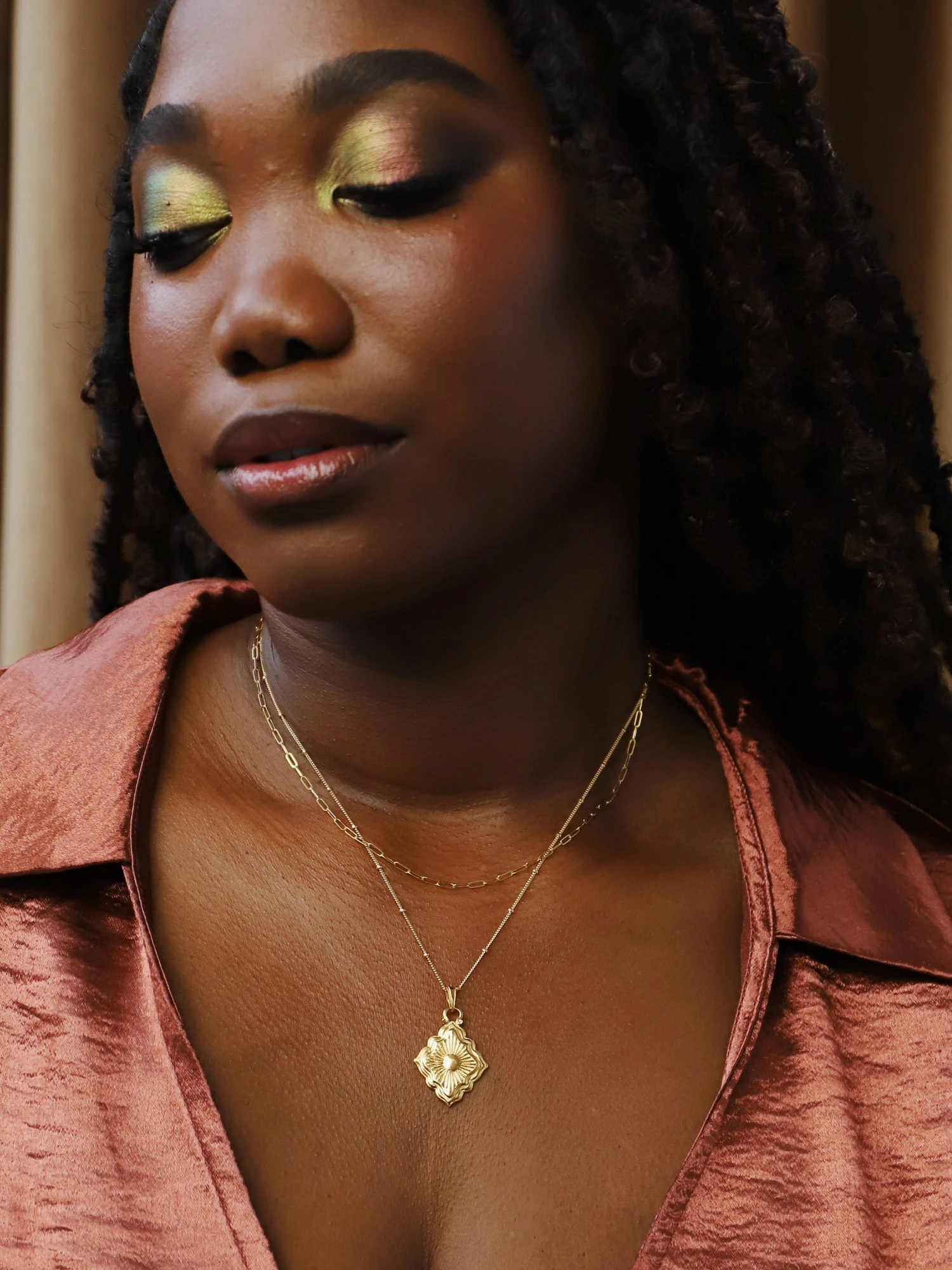 Wolf & Moon Zodiac Necklace - Gold 10 Wolf & Moon Zodiac Necklace - Gold - Image 8