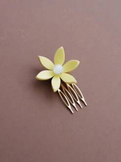 Wolf & Moon Lily Hair Comb -Wolf & Moon meadow hair slide lily yellow 1