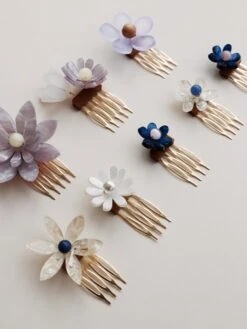 Wolf & Moon Meadow Comb Set In Lilac/Blue -Wolf & Moon meadow set lilac blue lifestyle 1