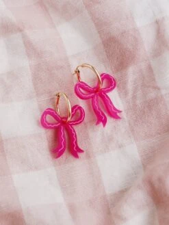 Wolf & Moon Mini Bow Hoops In Magenta