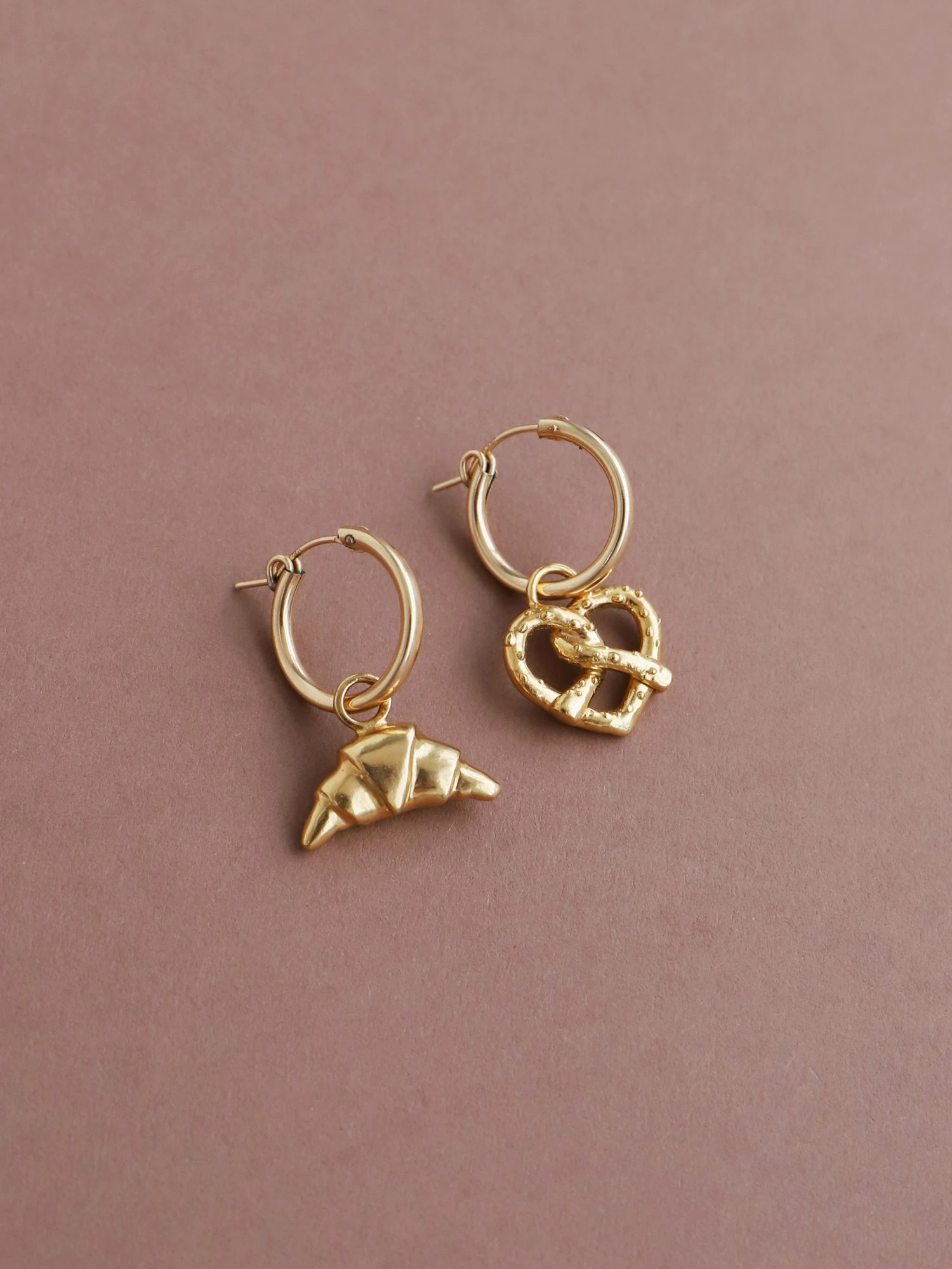 Wolf & Moon Pastry Set No. 1 3 Wolf & Moon Pastry Set No. 1