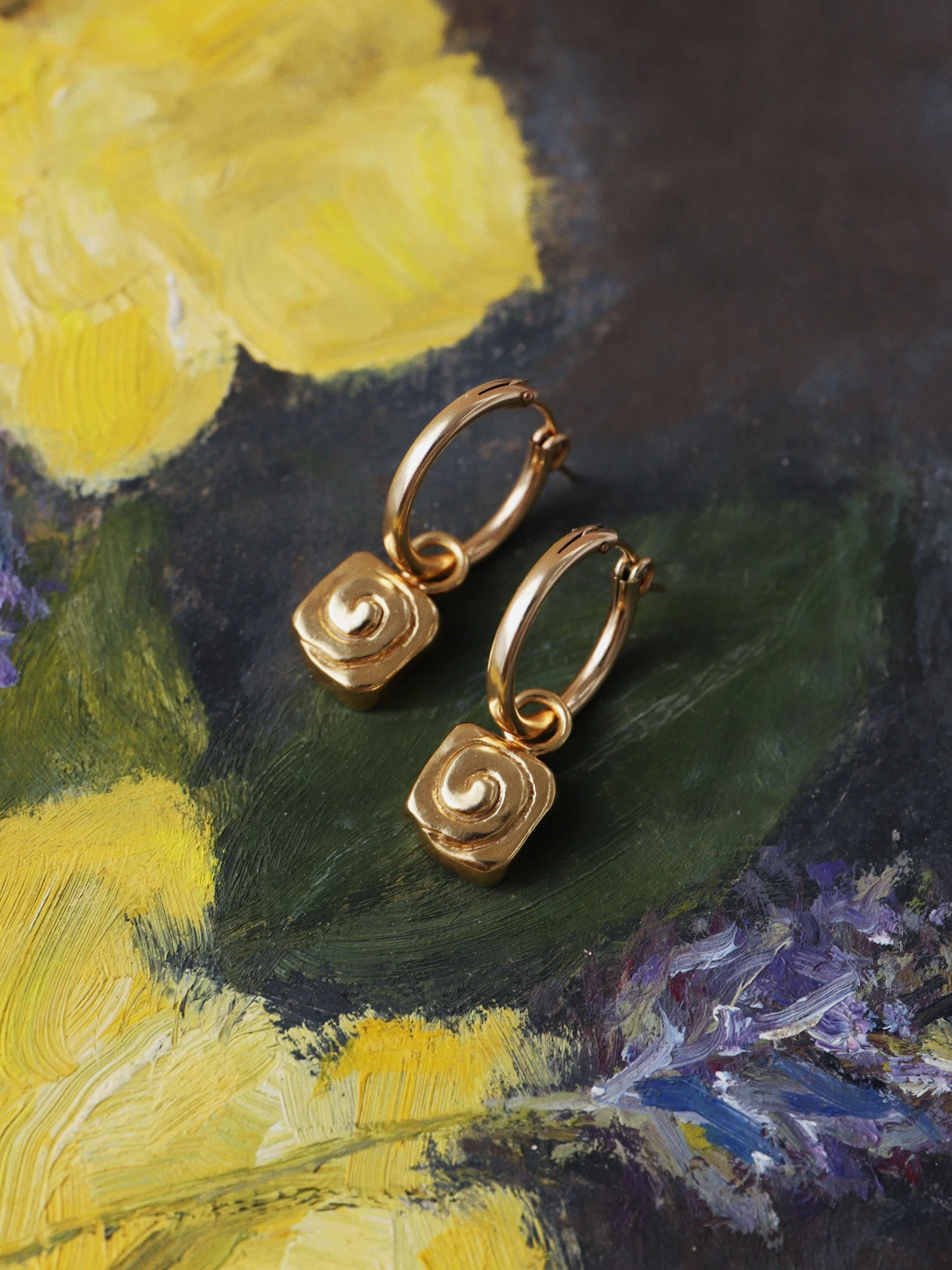 Wolf & Moon Cinnamon Bun Hoops 10 Wolf & Moon Cinnamon Bun Hoops - Image 8