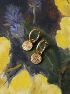 Wolf & Moon Pain Au Raisin Hoops -Wolf & Moon mixed props 6