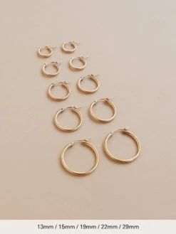 Wolf & Moon Gold-Filled Hoops 12 Wolf & Moon Gold-Filled Hoops -Wolf & Moon plainhoopslifestylemeasurements 01