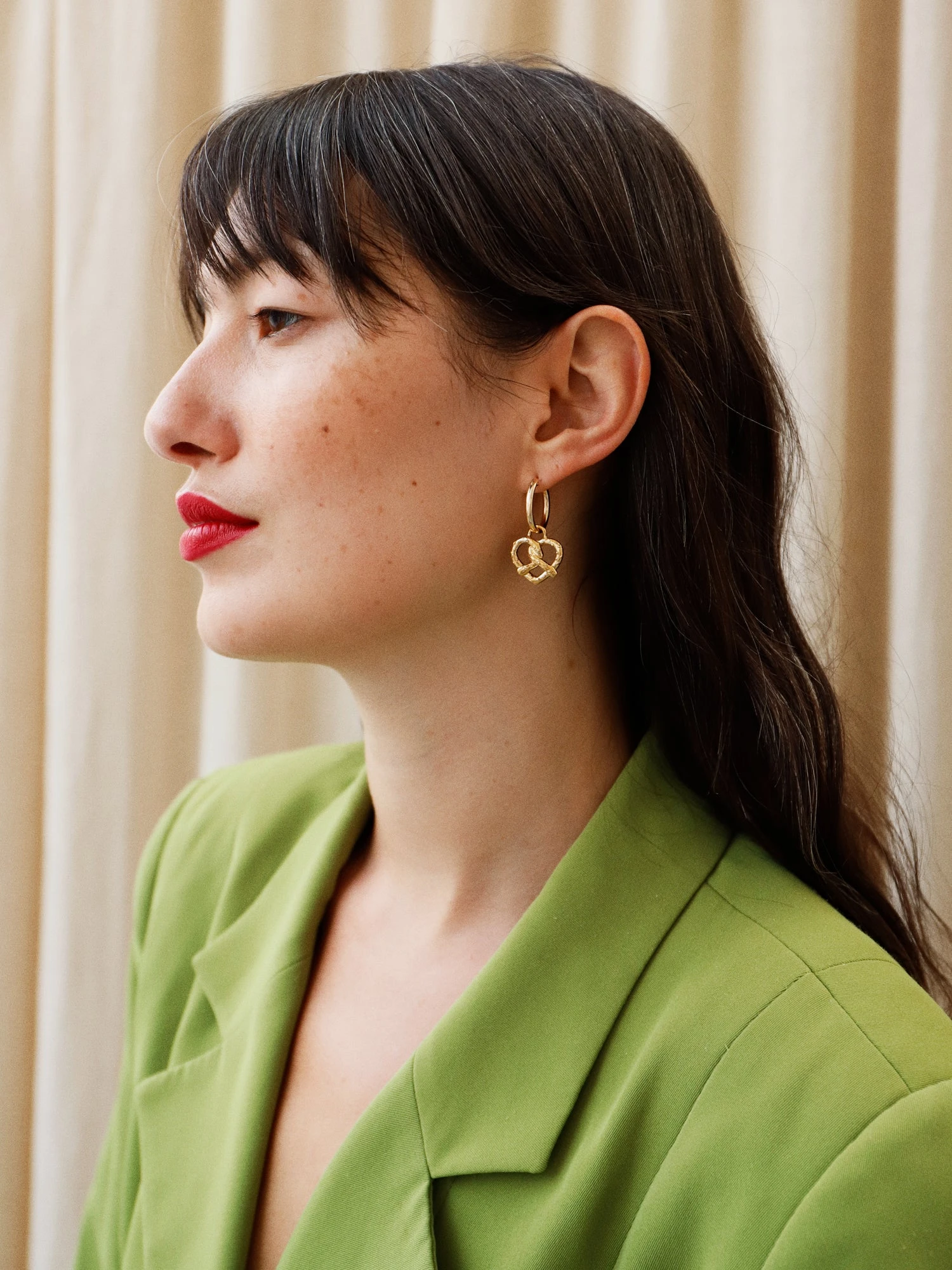 Wolf & Moon Pretzel Hoops 11 Wolf & Moon Pretzel Hoops - Image 9