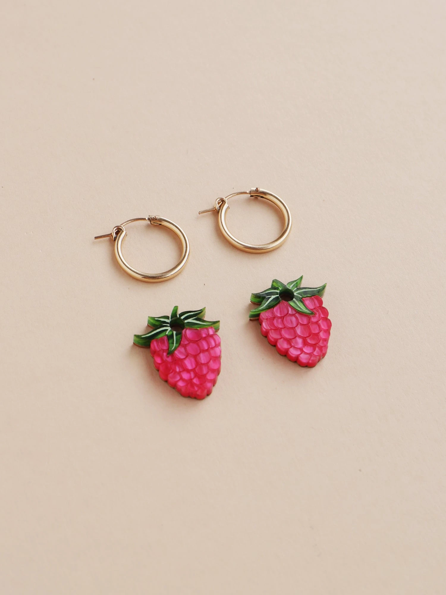 Wolf & Moon Raspberry Hoops 6 Wolf & Moon Raspberry Hoops - Image 4
