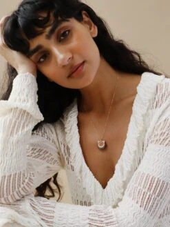 Wolf & Moon Scallop Shell Necklace -Wolf & Moon scallop necklace model 5