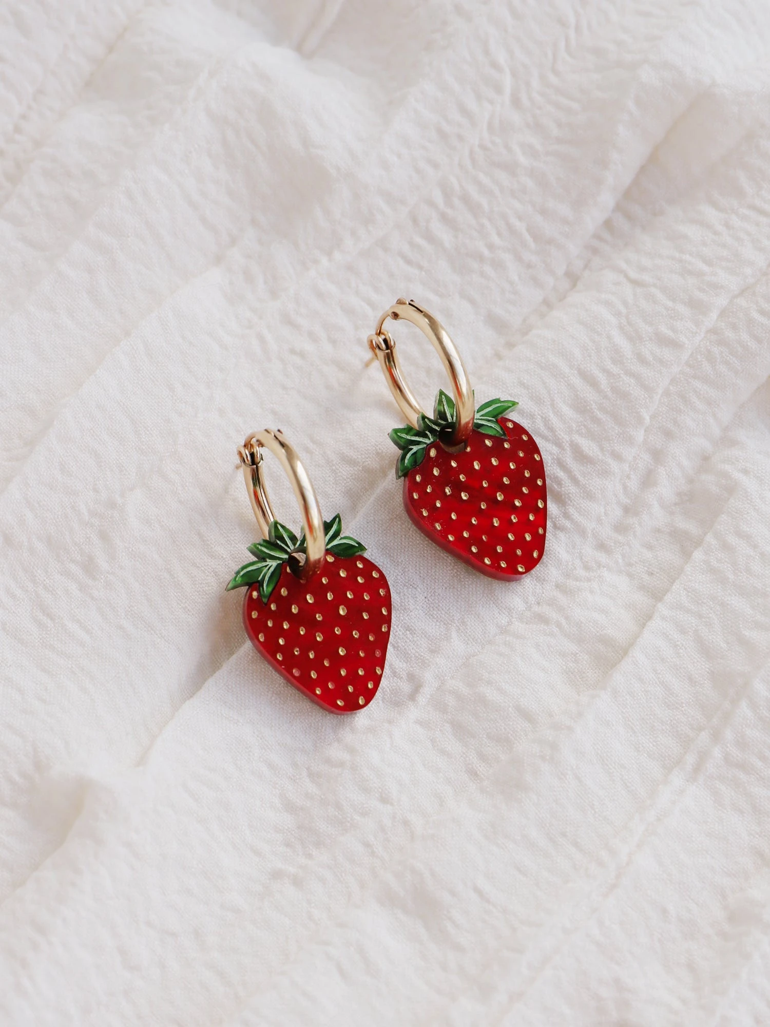 Wolf & Moon Strawberry II Hoops 3 Wolf & Moon Strawberry II Hoops