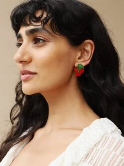 Wolf & Moon Tomato Studs 15 Wolf & Moon Tomato Studs -Wolf & Moon tomato studs model 2