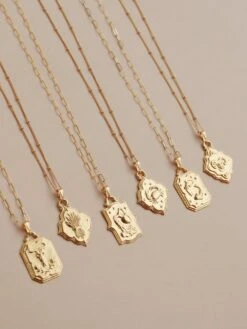 Wolf & Moon Zodiac Necklace - Gold