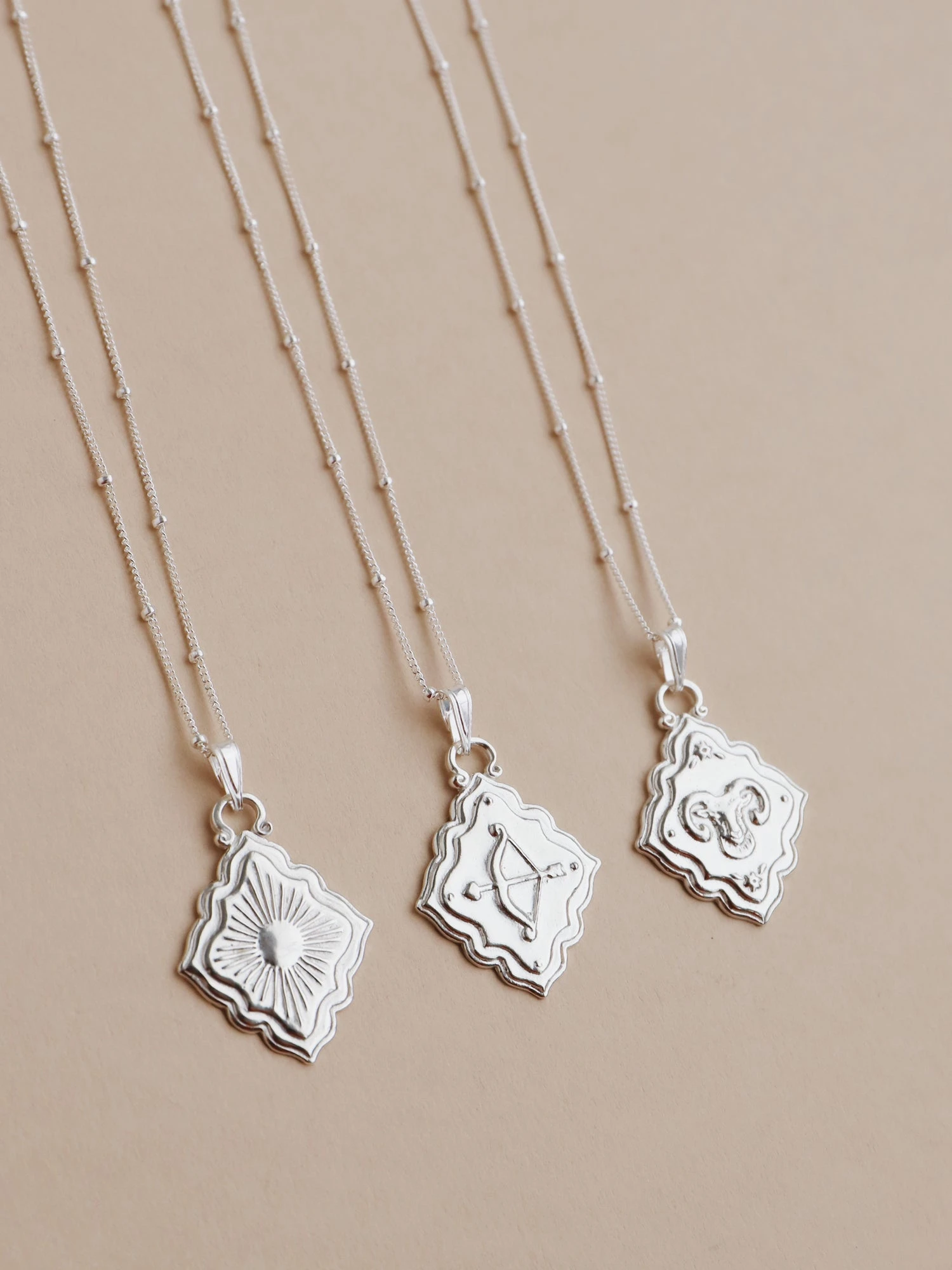 Wolf & Moon Zodiac Necklace - Silver 6 Wolf & Moon Zodiac Necklace - Silver - Image 4